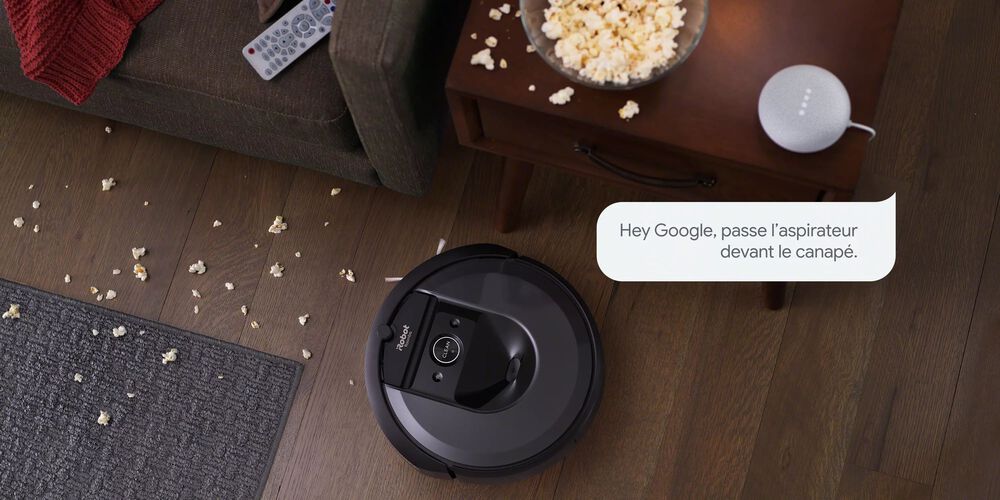 Communication avec un Roomba via Alexa dans une pièce où du pop-corn se trouve sur le sol